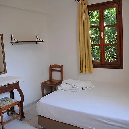 Güleç Otel 2*