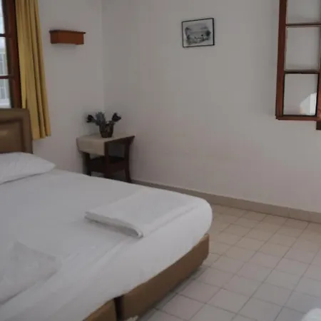 Güleç Otel 2*