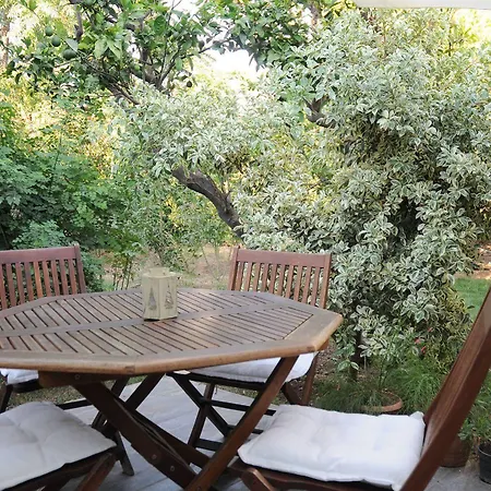 Güleç Otel 2*